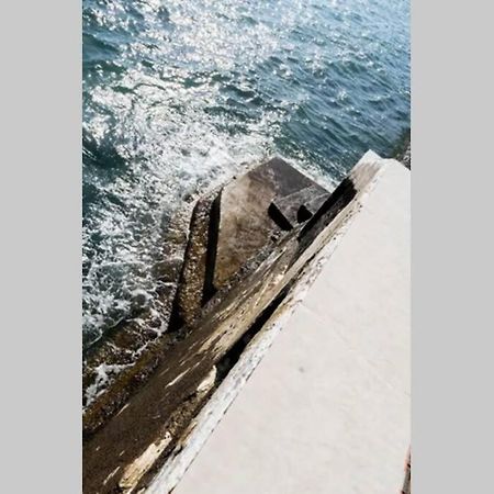 Theatre Box: Ocean Balcony & Stairs To The Sea Apartment อาโรนา ภายนอก รูปภาพ