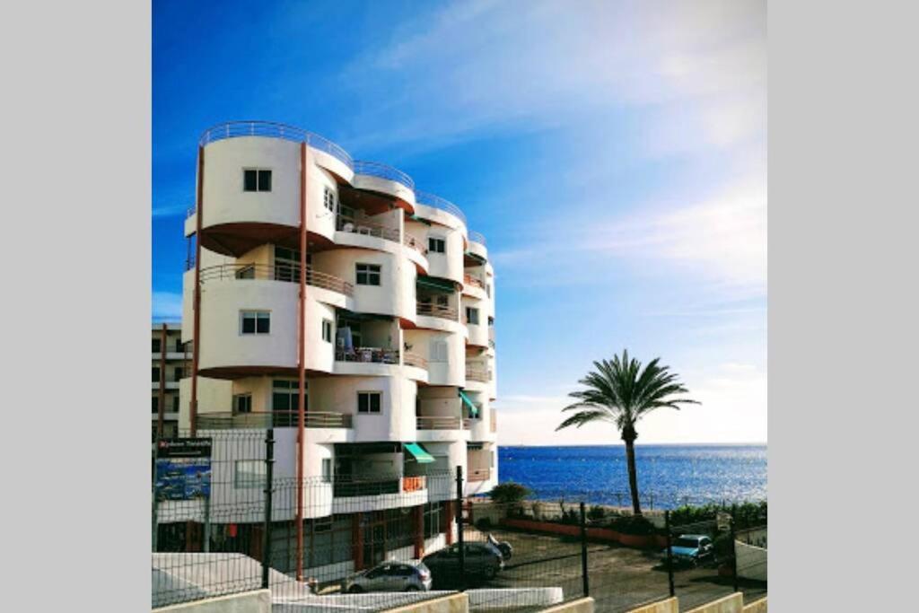 Theatre Box: Ocean Balcony & Stairs To The Sea Apartment อาโรนา ภายนอก รูปภาพ